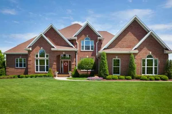 5 Reasons why Curb Appeal is SO Important