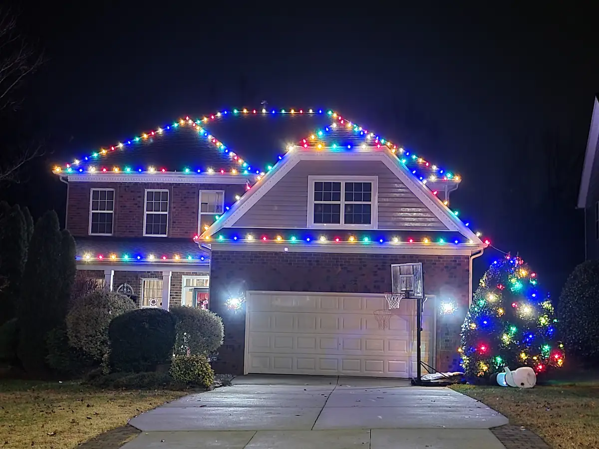 Boomin Greens Christmas Light Service Gallery 1