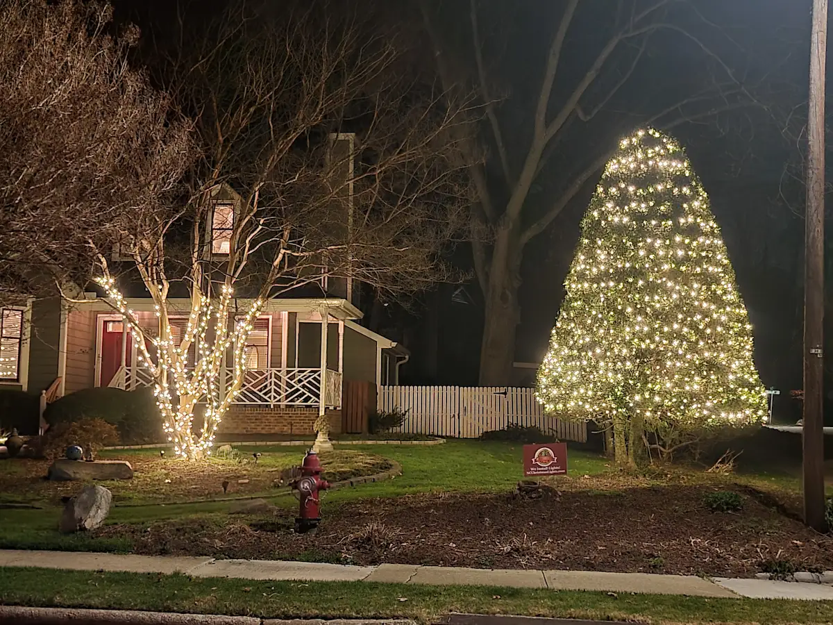 Boomin Greens Christmas Light Service Gallery